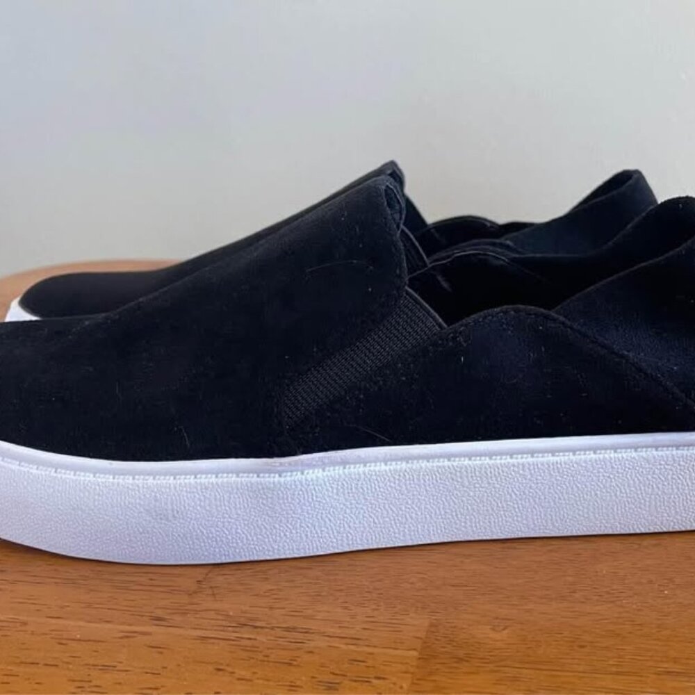 Steve Madden Women’s Sz 7 Y2K Black Fayna Comfort Slip On Loafers Sneakers